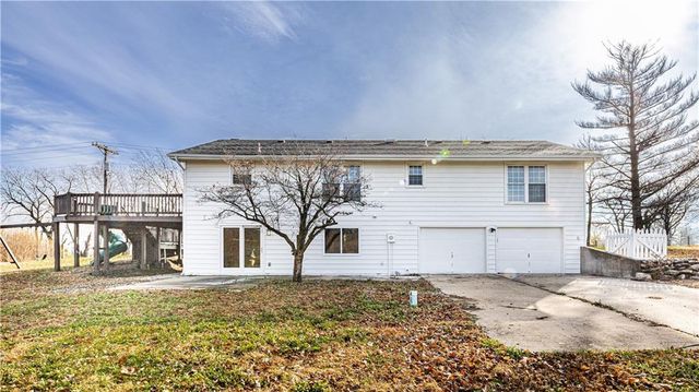 13332 Little Farm Road, Excelsior Springs, MO 64024