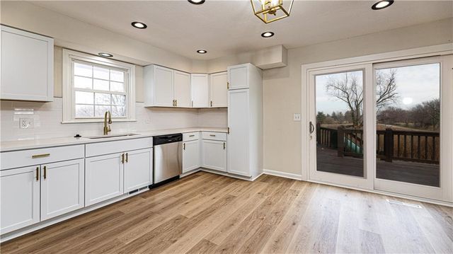 13332 Little Farm Road, Excelsior Springs, MO 64024