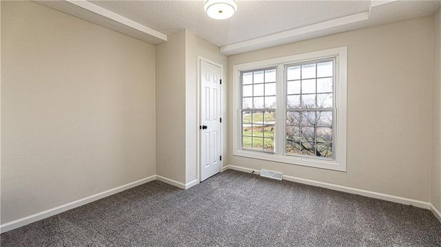 13332 Little Farm Road, Excelsior Springs, MO 64024