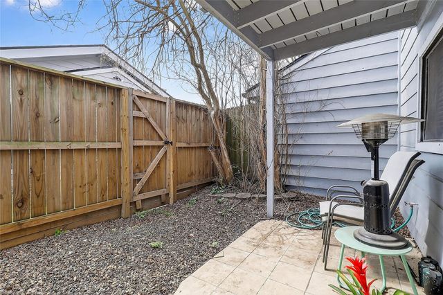 766 Worthshire Street, Houston, TX 77008