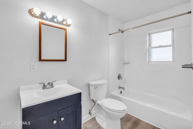 49 Laurel Place A, Eatontown, NJ 07724