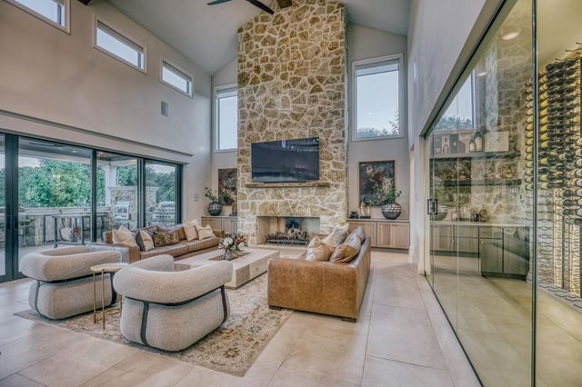 1034 Hilbun Road, New Ulm, TX 78950