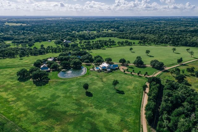 1034 Hilbun Road, New Ulm, TX 78950