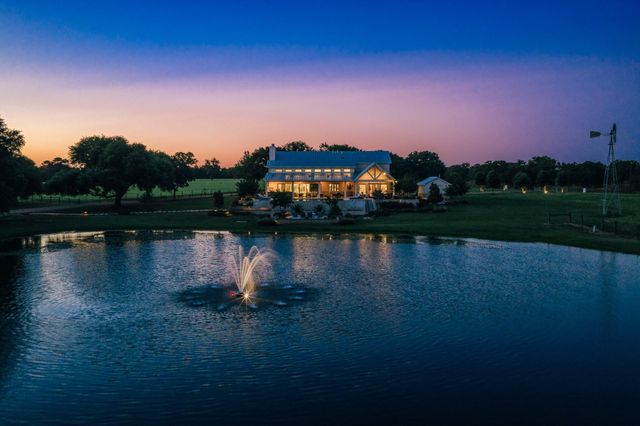 1034 Hilbun Road, New Ulm, TX 78950