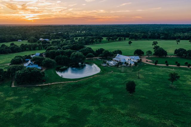 1034 Hilbun Road, New Ulm, TX 78950