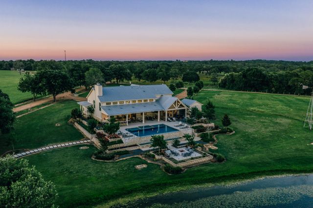 1034 Hilbun Road, New Ulm, TX 78950