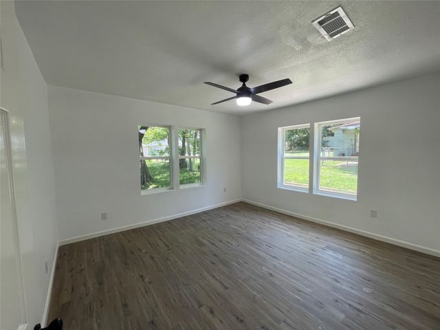 607 E Monterey Street, Denison, TX 75021