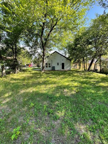 607 E Monterey Street, Denison, TX 75021