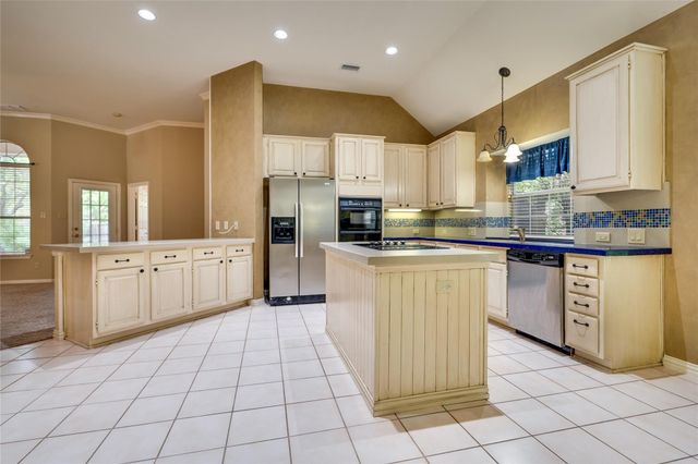 200 Diamond Ridge Drive, Coppell, TX 75019