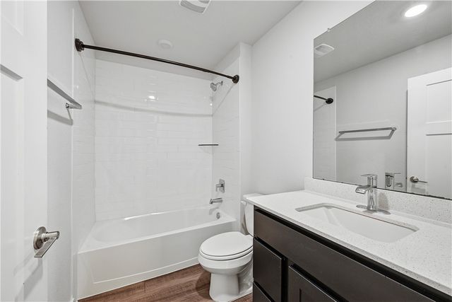1028 Amistad Loop, College Station, TX 77845