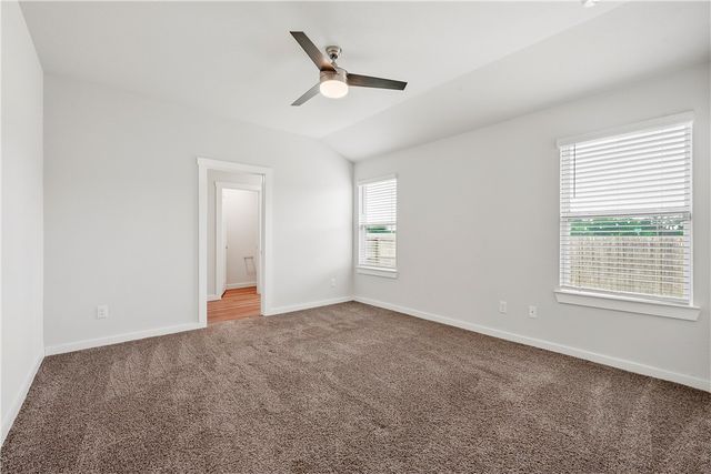 1028 Amistad Loop, College Station, TX 77845