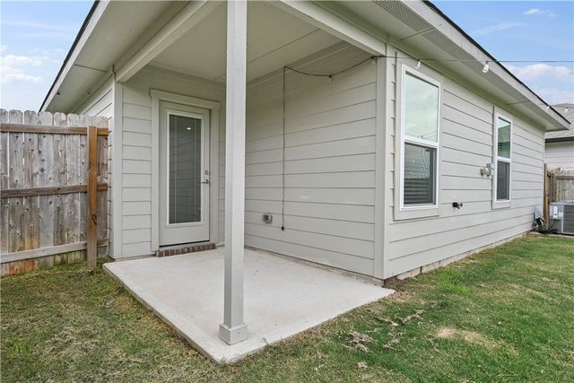 1028 Amistad Loop, College Station, TX 77845