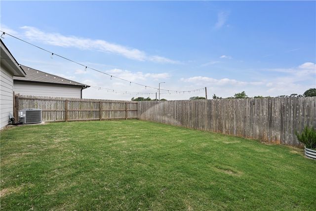 1028 Amistad Loop, College Station, TX 77845
