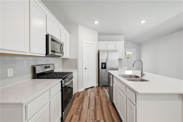 1028 Amistad Loop, College Station, TX 77845