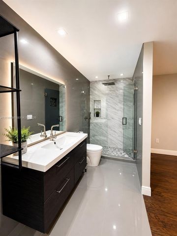 20005 NE 3rd Court 8, Miami, FL 33179