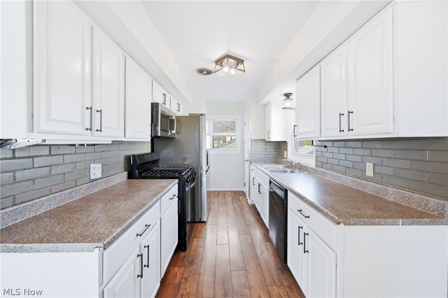 396 Elizabeth Street, Hubbard, OH 44425