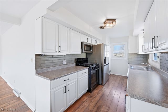 396 Elizabeth Street, Hubbard, OH 44425