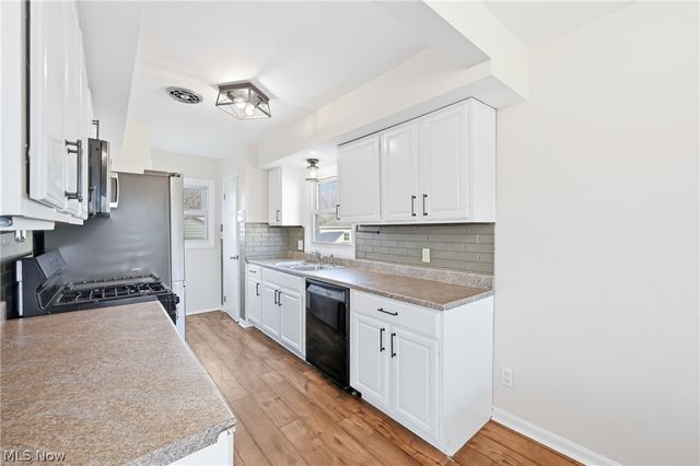 396 Elizabeth Street, Hubbard, OH 44425