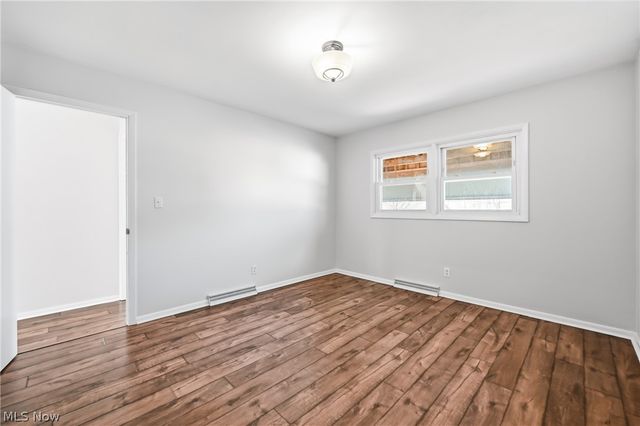 396 Elizabeth Street, Hubbard, OH 44425