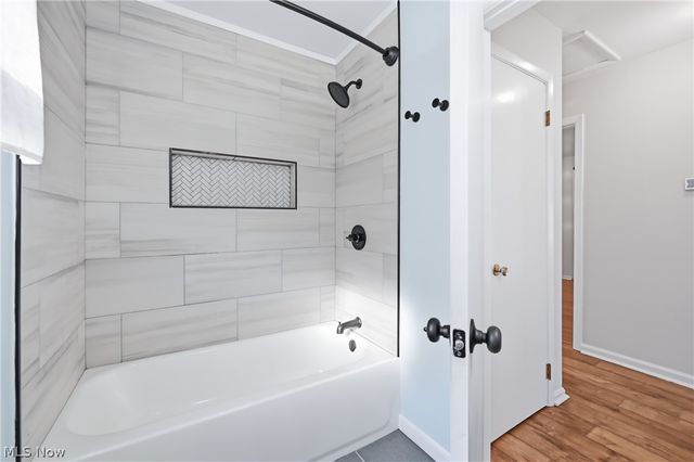 396 Elizabeth Street, Hubbard, OH 44425