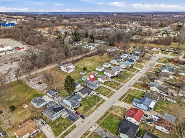 396 Elizabeth Street, Hubbard, OH 44425