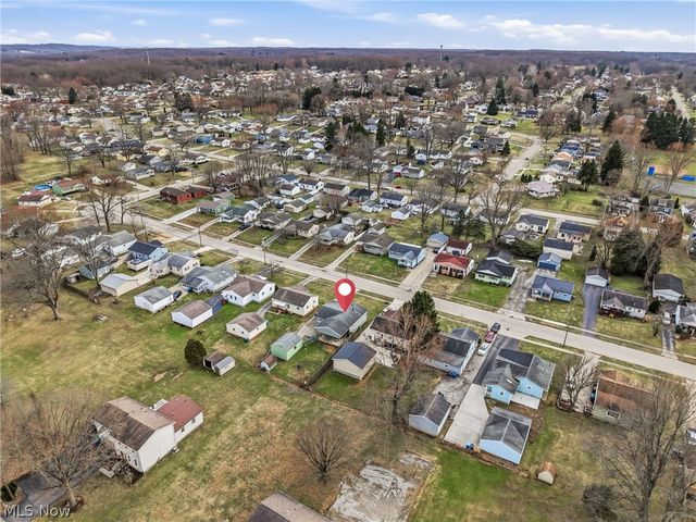 396 Elizabeth Street, Hubbard, OH 44425