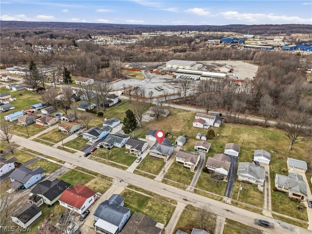 396 Elizabeth Street, Hubbard, OH 44425