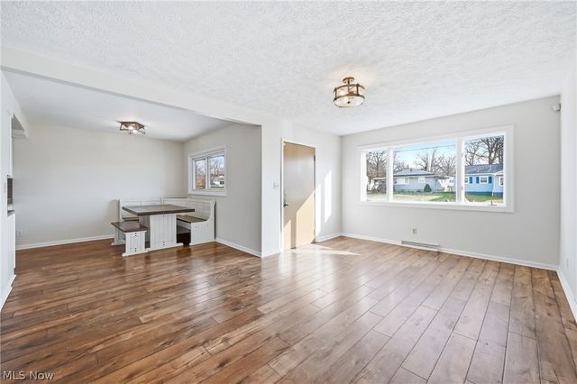 396 Elizabeth Street, Hubbard, OH 44425