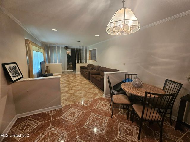 2290 Charmwood Drive, Jackson, MS 39204