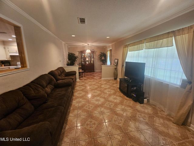 2290 Charmwood Drive, Jackson, MS 39204