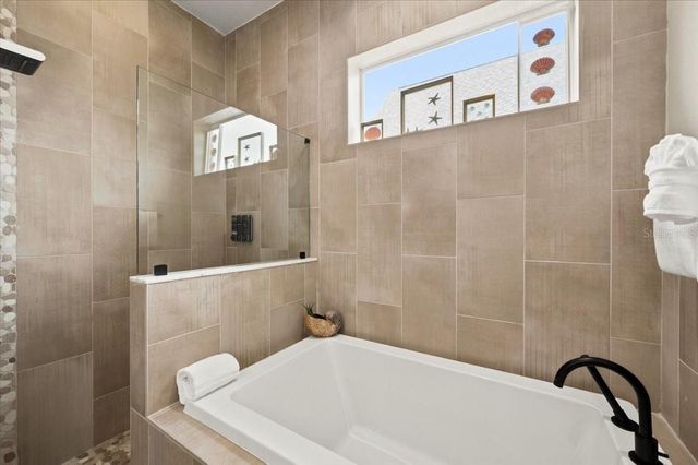 308 57TH STREET A & B, Bradenton Beach, FL 34217
