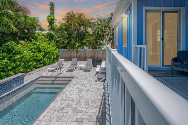 308 57TH STREET A & B, Bradenton Beach, FL 34217