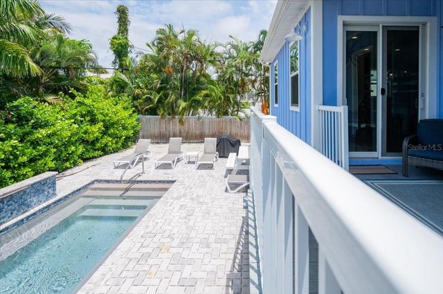 308 57TH STREET A & B, Bradenton Beach, FL 34217