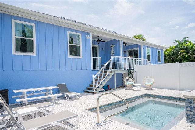 308 57TH STREET A & B, Bradenton Beach, FL 34217