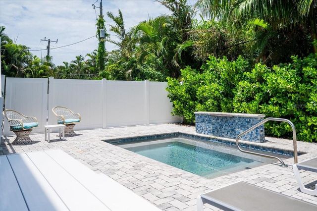 308 57TH STREET A & B, Bradenton Beach, FL 34217
