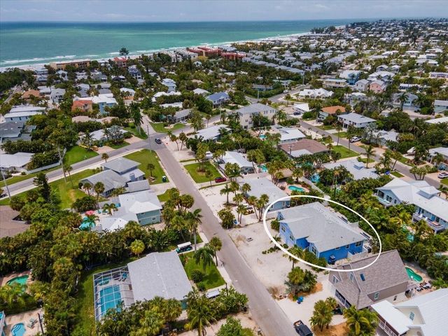 308 57TH STREET A & B, Bradenton Beach, FL 34217