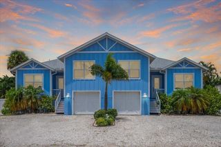 308 57TH STREET A & B, Bradenton Beach, FL 34217