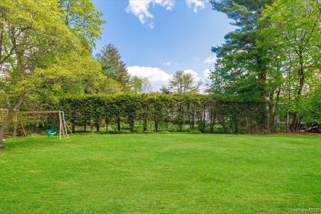 17 Rock Ridge Drive, Rye Brook, NY 10573