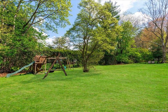 17 Rock Ridge Drive, Rye Brook, NY 10573