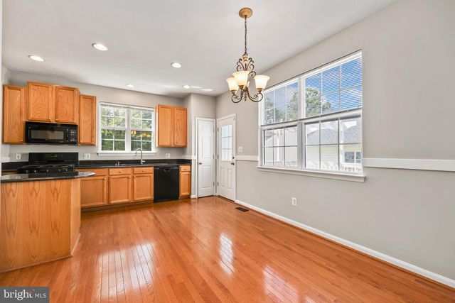 12494 IONA SOUND DR, Bristow, VA 20136