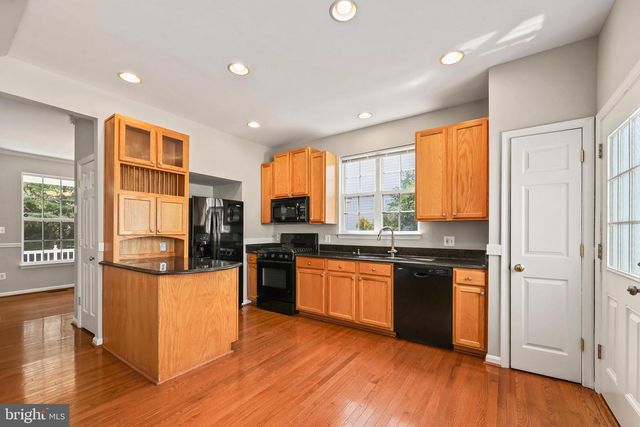 12494 IONA SOUND DR, Bristow, VA 20136