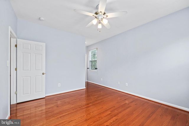 12494 IONA SOUND DR, Bristow, VA 20136