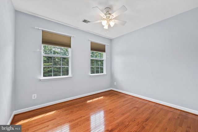 12494 IONA SOUND DR, Bristow, VA 20136