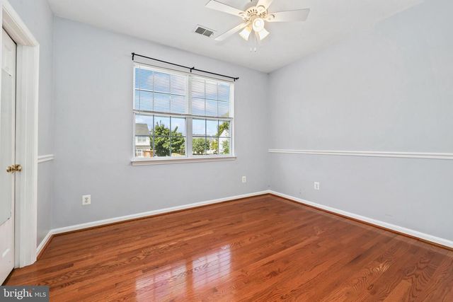 12494 IONA SOUND DR, Bristow, VA 20136