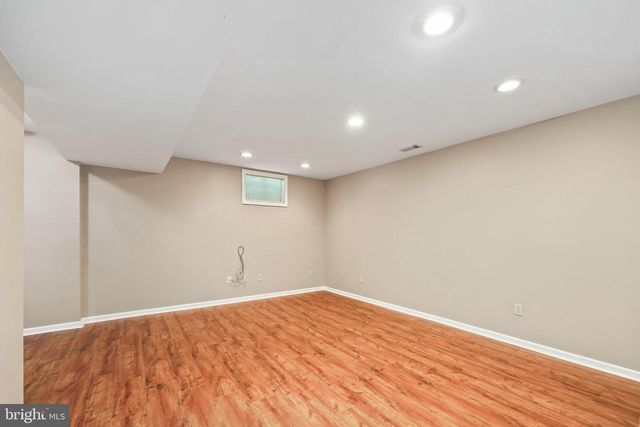 12494 IONA SOUND DR, Bristow, VA 20136