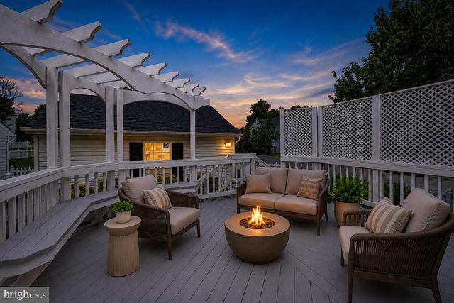 12494 IONA SOUND DR, Bristow, VA 20136