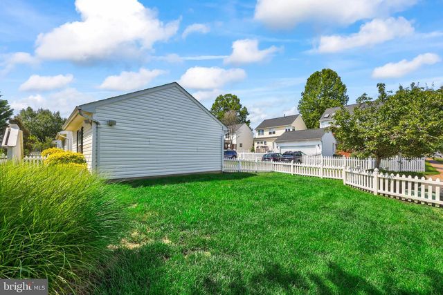 12494 IONA SOUND DR, Bristow, VA 20136