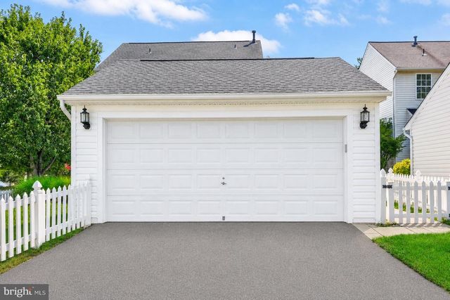 12494 IONA SOUND DR, Bristow, VA 20136
