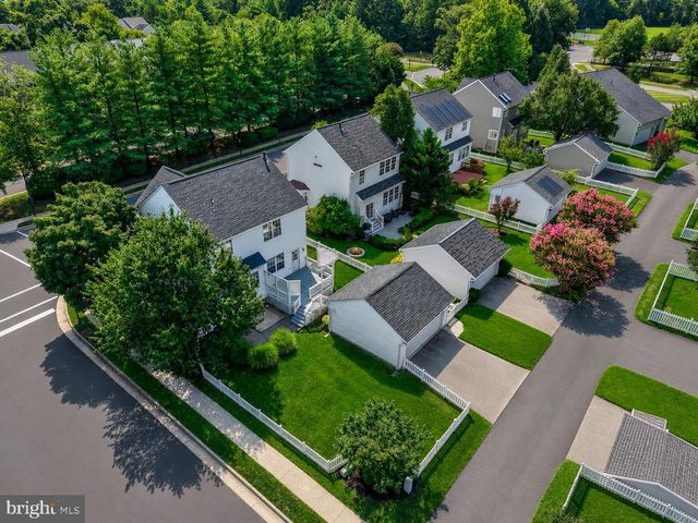 12494 IONA SOUND DR, Bristow, VA 20136