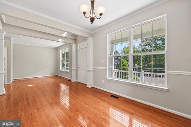 12494 IONA SOUND DR, Bristow, VA 20136